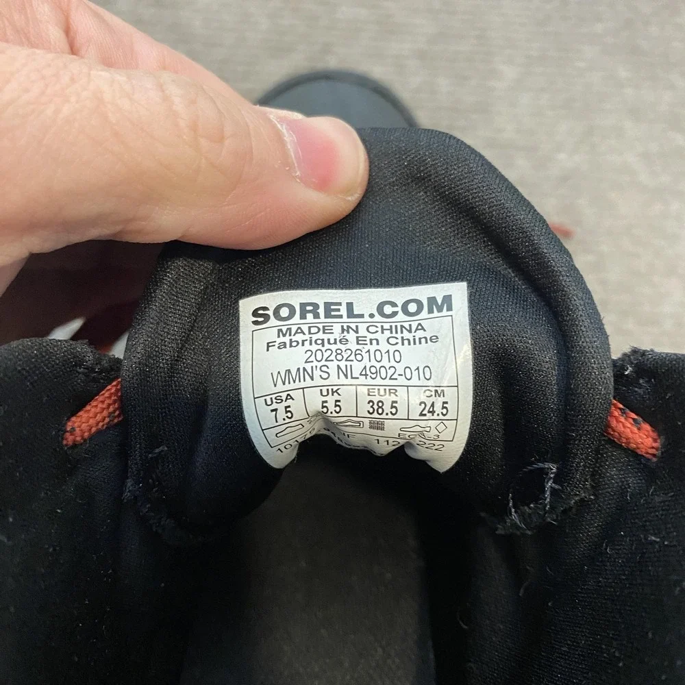 Sorel Boots Womens Size 7.5 Black Leather Wedge Ankle Lace Up Booties NL4902-010